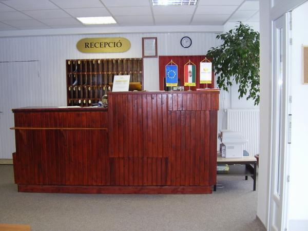Hotel Lido Miskolc Eksteriør billede